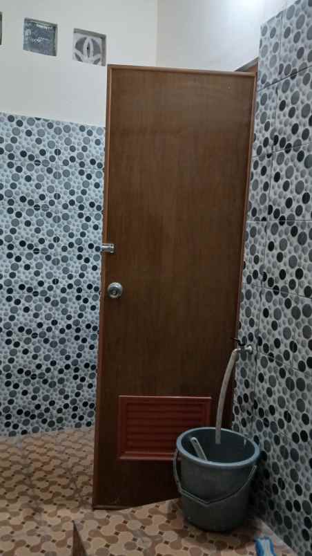 dijual rumah tirtonirmolo