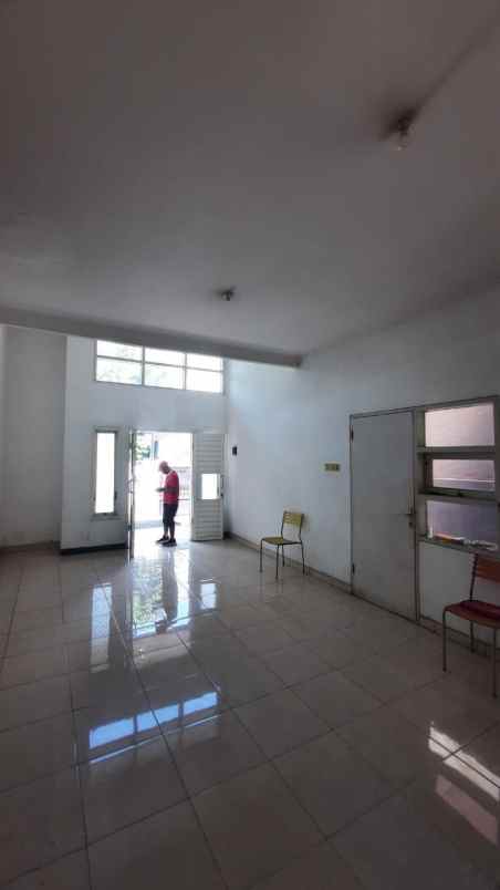 dijual rumah tropodo