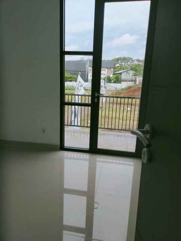 dijual rumah villa mewah klasik di dago bandung