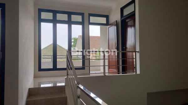dijual rumah wisma kedung asem