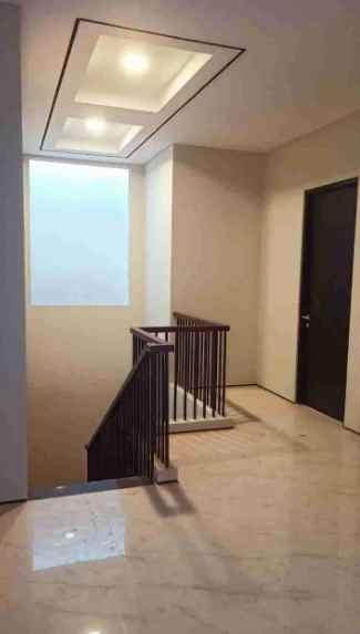 dijual rumah woodland citraland