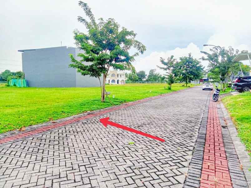 dijual tanah grand pakuwon tandes