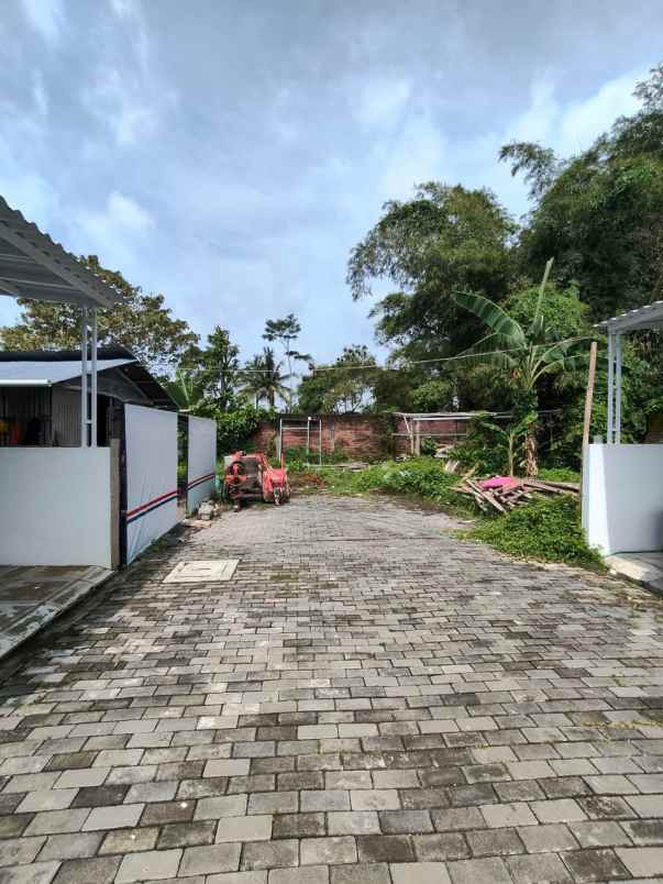 dijual tanah jalan kaliurang km 9 5