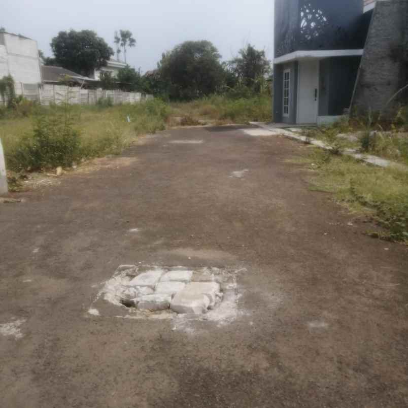dijual tanah jl raya ciracas kelapa dua