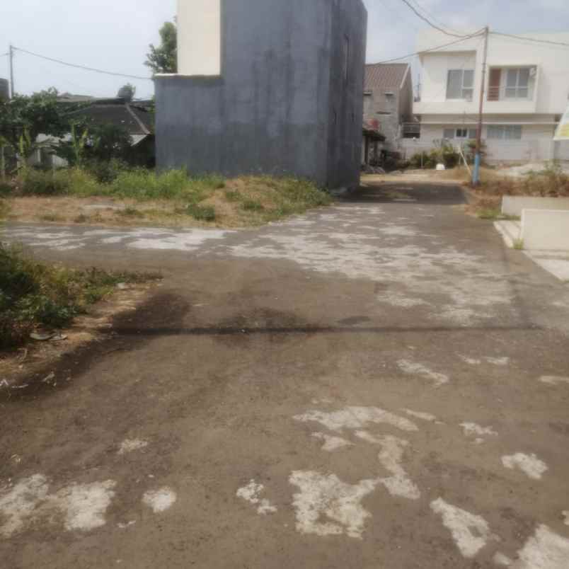 dijual tanah jl raya ciracas kelapa dua
