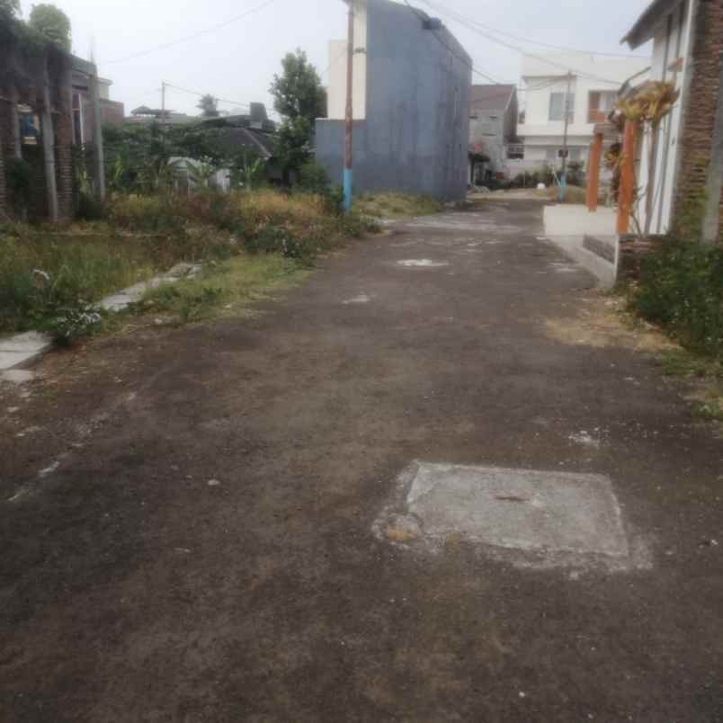 dijual tanah jl raya ciracas kelapa dua