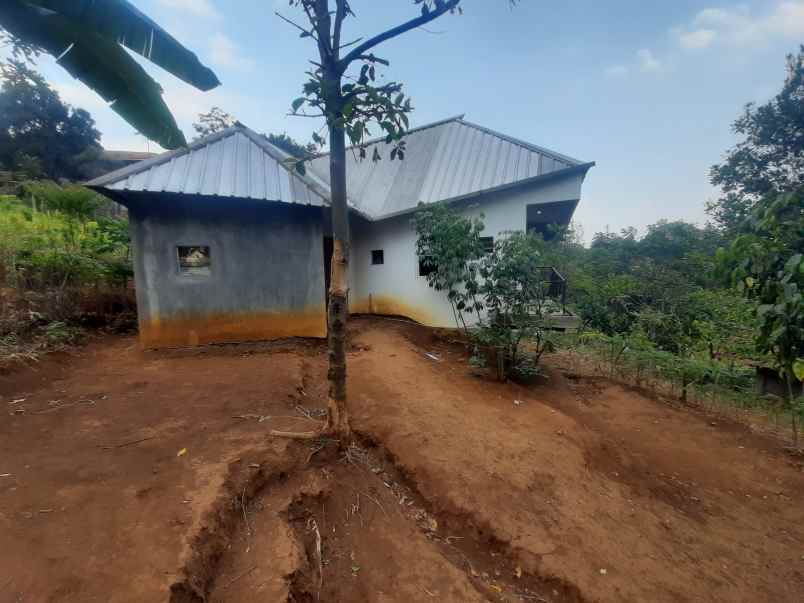 dijual villa girimekar cijambe
