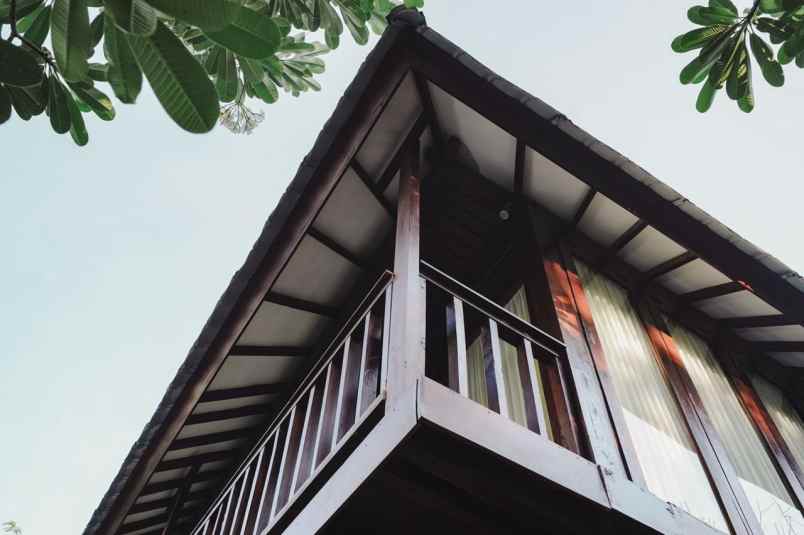 dijual villa jl gurita