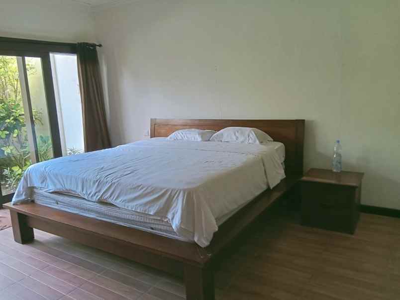 dijual villa pererenan kuta utara