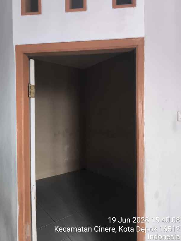 dikontrakan rumah di jl raya gandul cinere depok