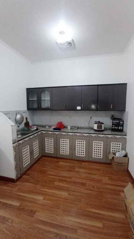 disewa rumah baru renovasi di rawamangun jakarta timur