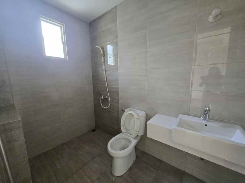 disewa rumah cluster chiara suvarna sutera tangerang