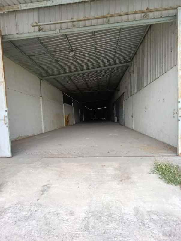 disewakan gudang di jombang