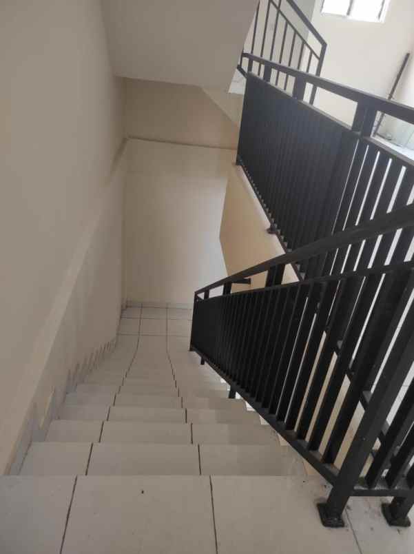 disewakan ruko gudang kantor jl kemang bangka kec