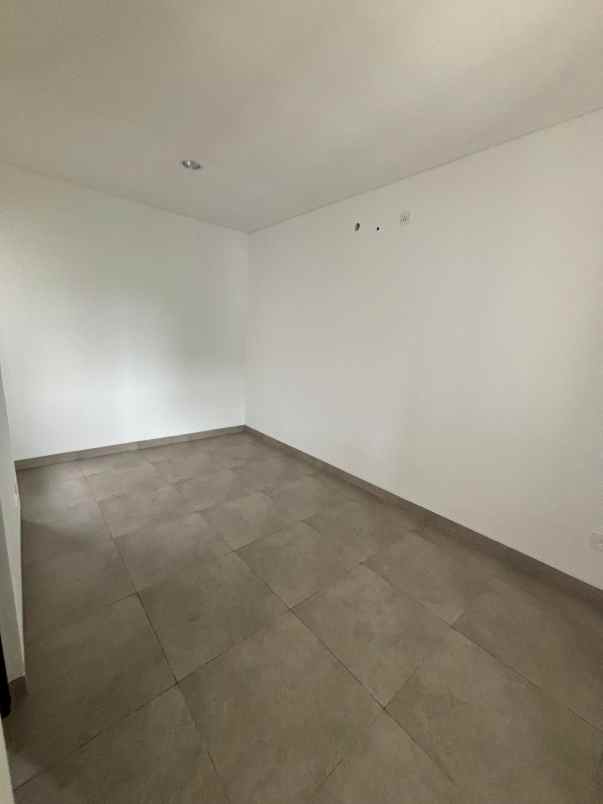 disewakan ruko gudang kantor latinos boutique soho bsd