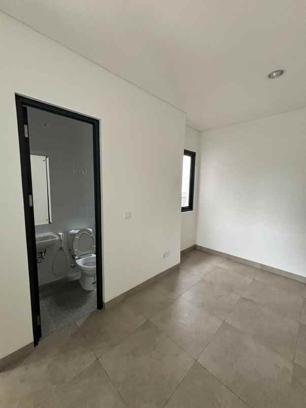 disewakan ruko gudang kantor latinos boutique soho bsd