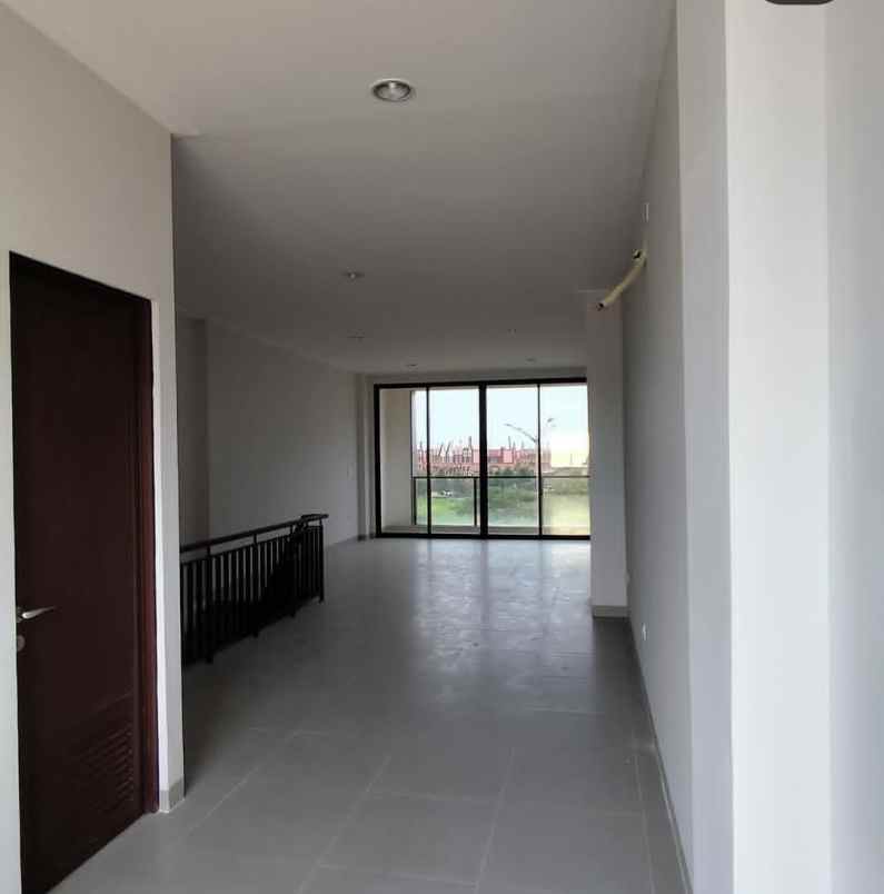 disewakan ruko mega kuningan pik2