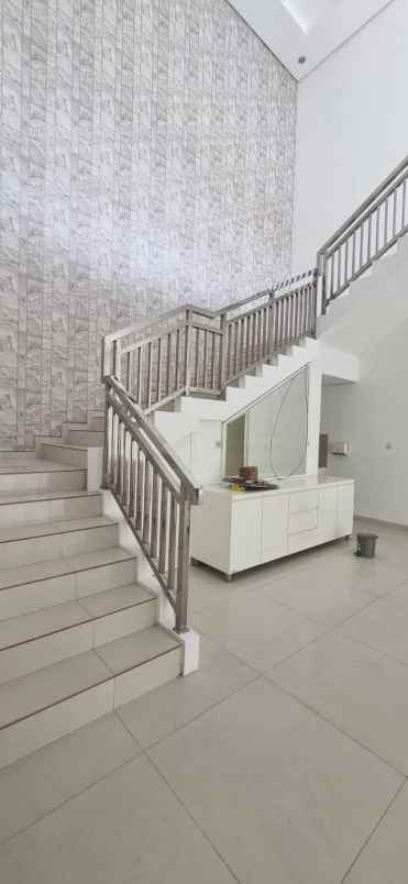 disewakan rumah araya galaxy bumi permai