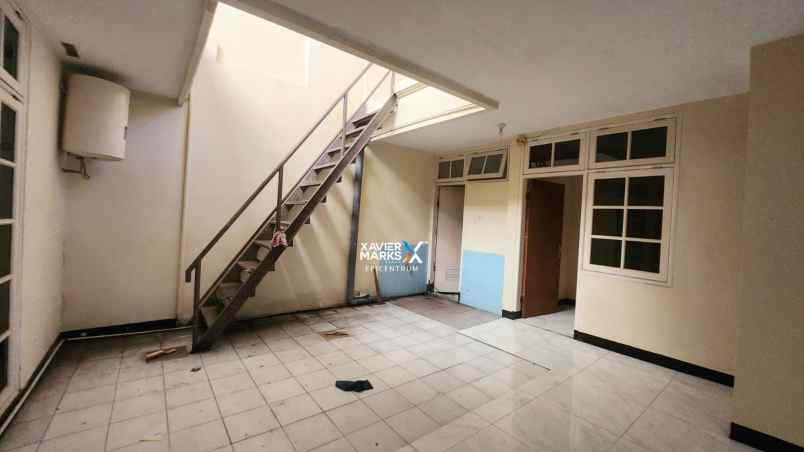 disewakan rumah di dharmahusada siap huni terawat