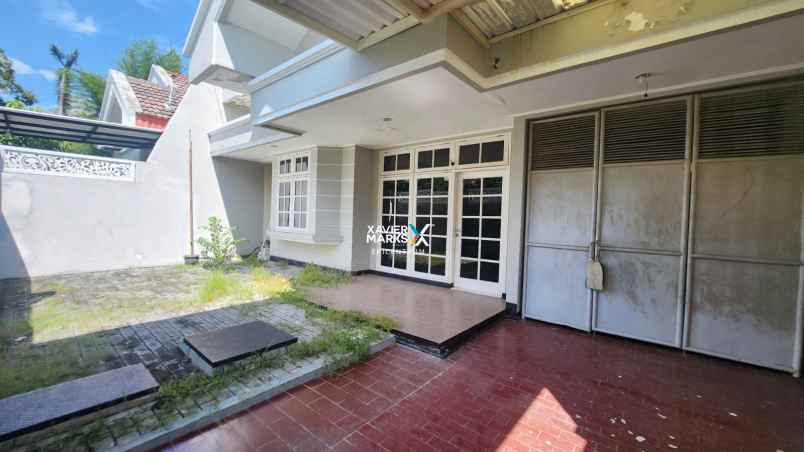 disewakan rumah di dharmahusada siap huni terawat