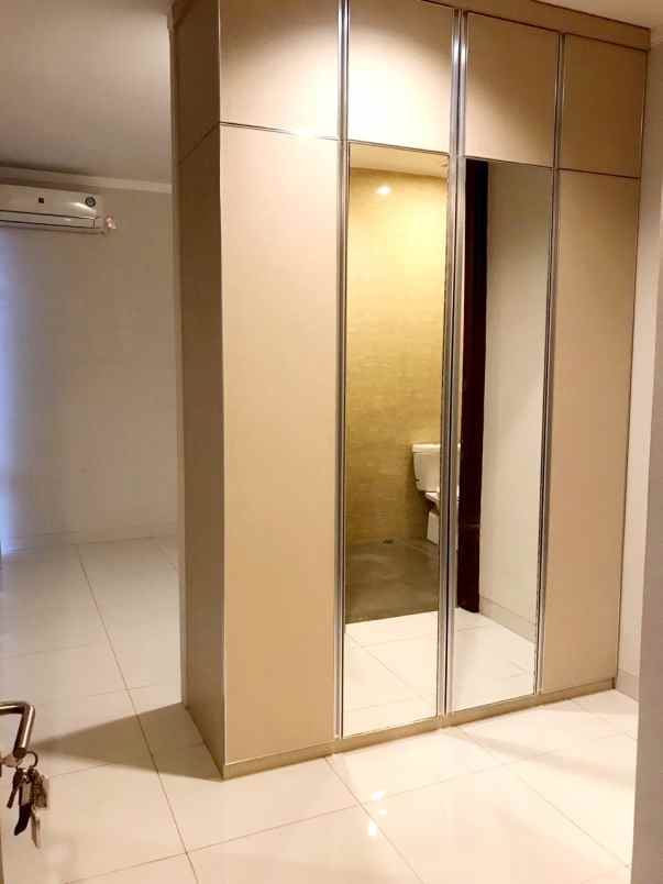 disewakan rumah discovery bintaro sektor 9