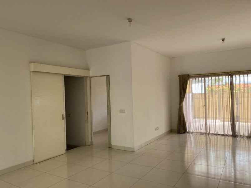 disewakan rumah jakarta garden city