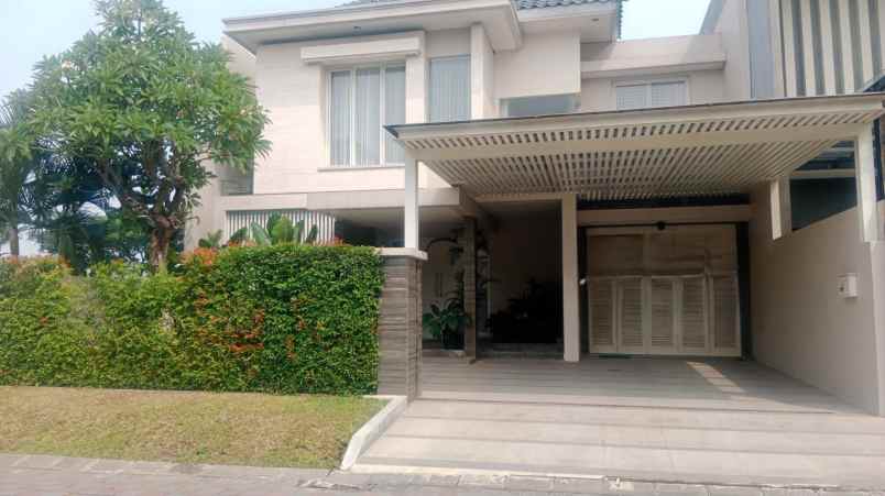 disewakan rumah jalan raffles