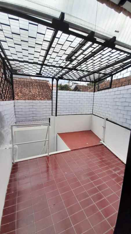 disewakan rumah jl cijerokaso gegerkalong