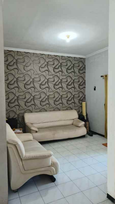 disewakan rumah karanglewas