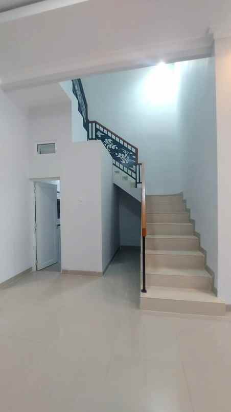 disewakan rumah kelapa puan kelapa gading