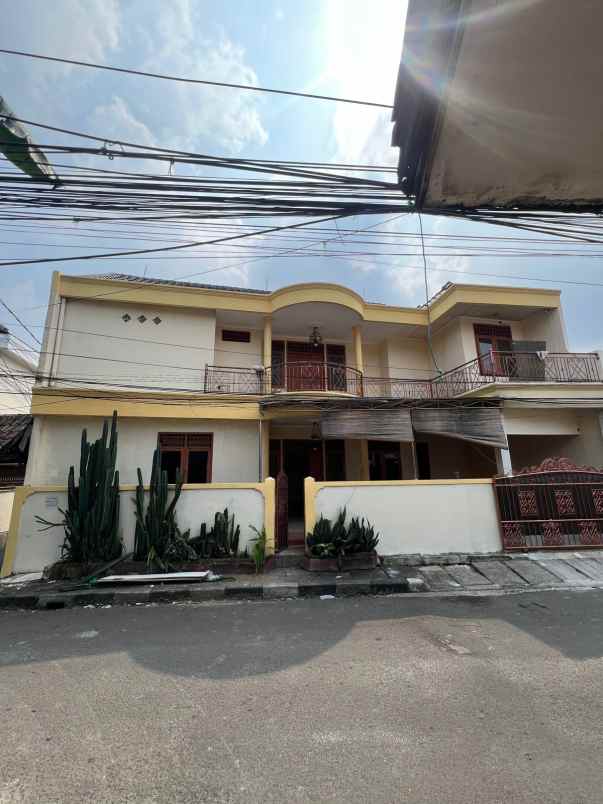 disewakan rumah malaka