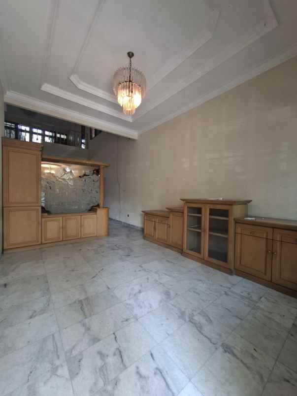 disewakan rumah prapen