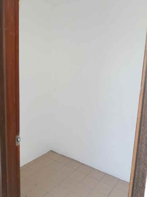 disewakan rumah taman gapura e6