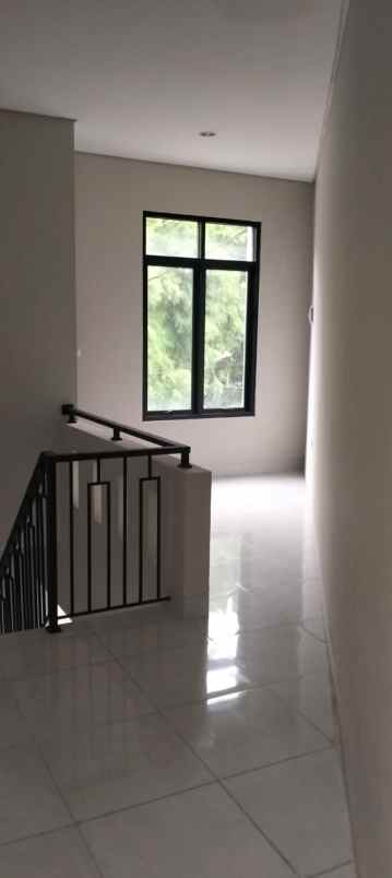 disewakan segera rumah bu strategis di cilandak