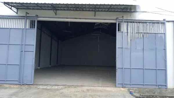 gudang 18x28 bebas banjir area kenjeran surabaya timur