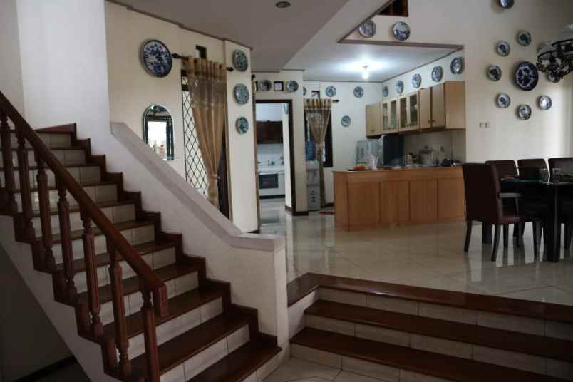 jarang ada rumah mewah siap huni di dago asri bandung