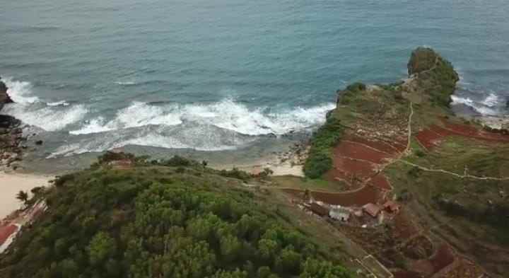 lahan pantai premium pantai ngedan gunungkidul