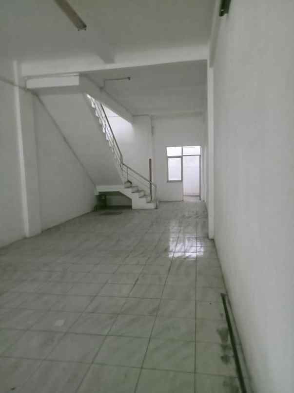 ruko hot spot pasirkaliki 3 lantai siap pakai