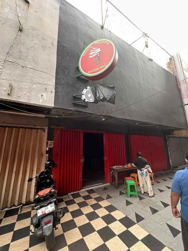 ruko langkah di pusat kota surabaya