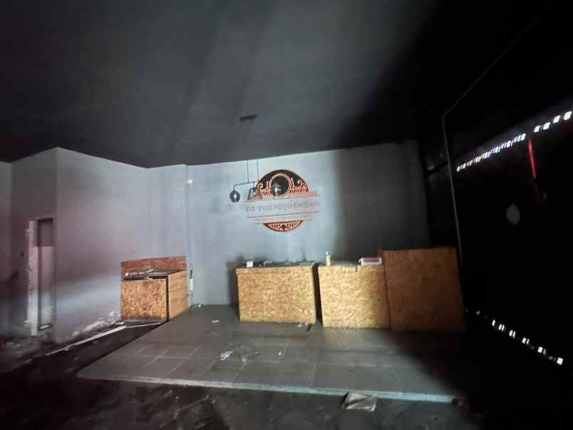 ruko langkah di pusat kota surabaya