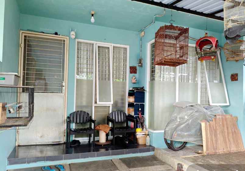 rumah 2 lantai di kencana loka bsd tangsel