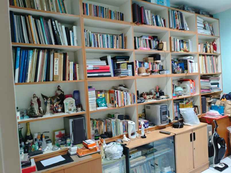 rumah 2 lantai di kencana loka bsd tangsel