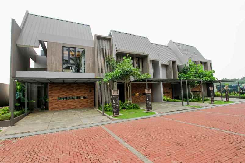 rumah 2 lantai di selatan jakarta
