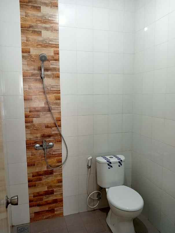 rumah 2 lantai di selatan jakarta hanya 5 juta all in