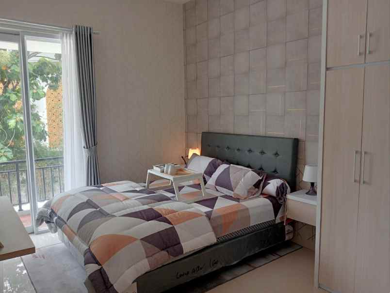 rumah 2 lantai di selatan jakarta hanya 5 juta all in