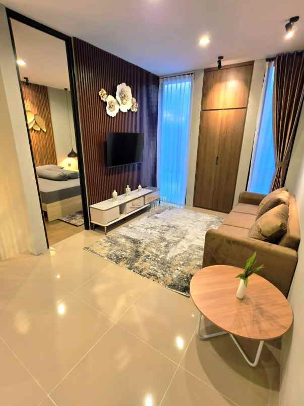 rumah 2 lantai full furnished dekat maguwoharjo sleman