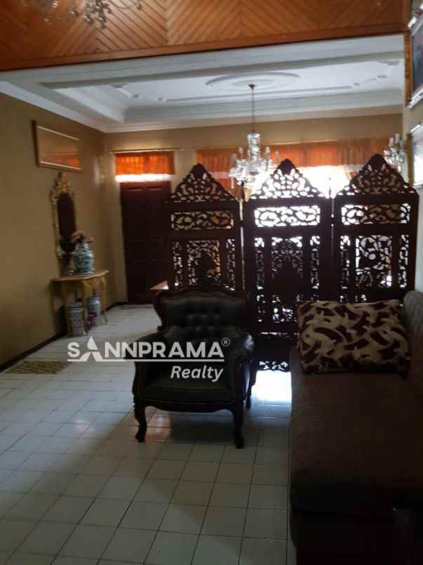 rumah 2nd mekarjaya depok 2 tengah tara