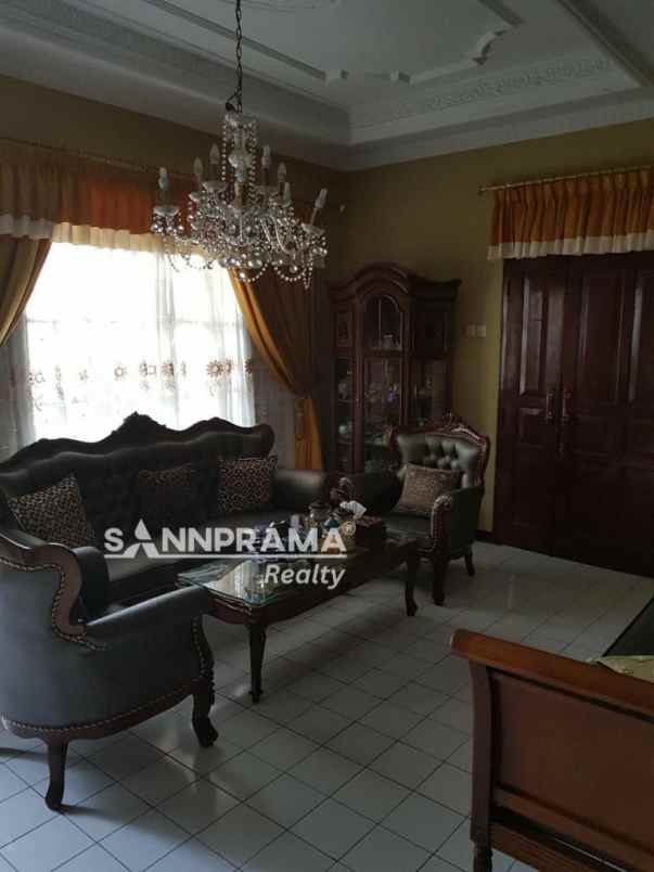 rumah 2nd mekarjaya depok 2 tengah tara