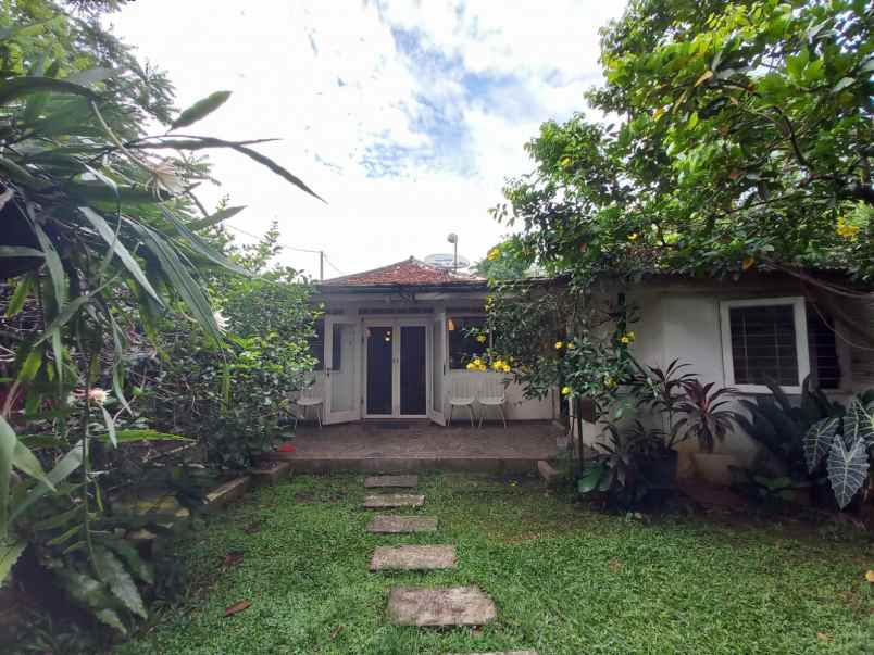 rumah asri luas pavilion jagakarsa jakarta