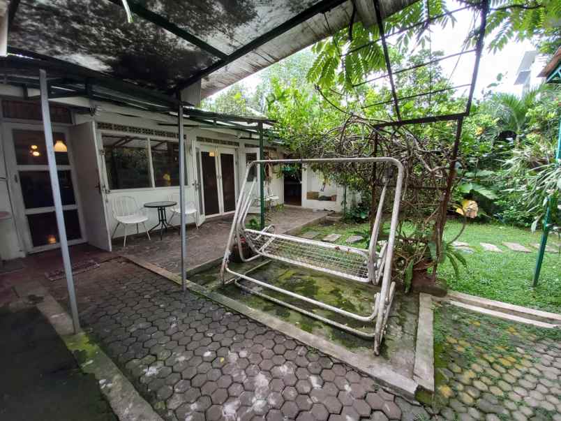 rumah asri luas pavilion jagakarsa jakarta